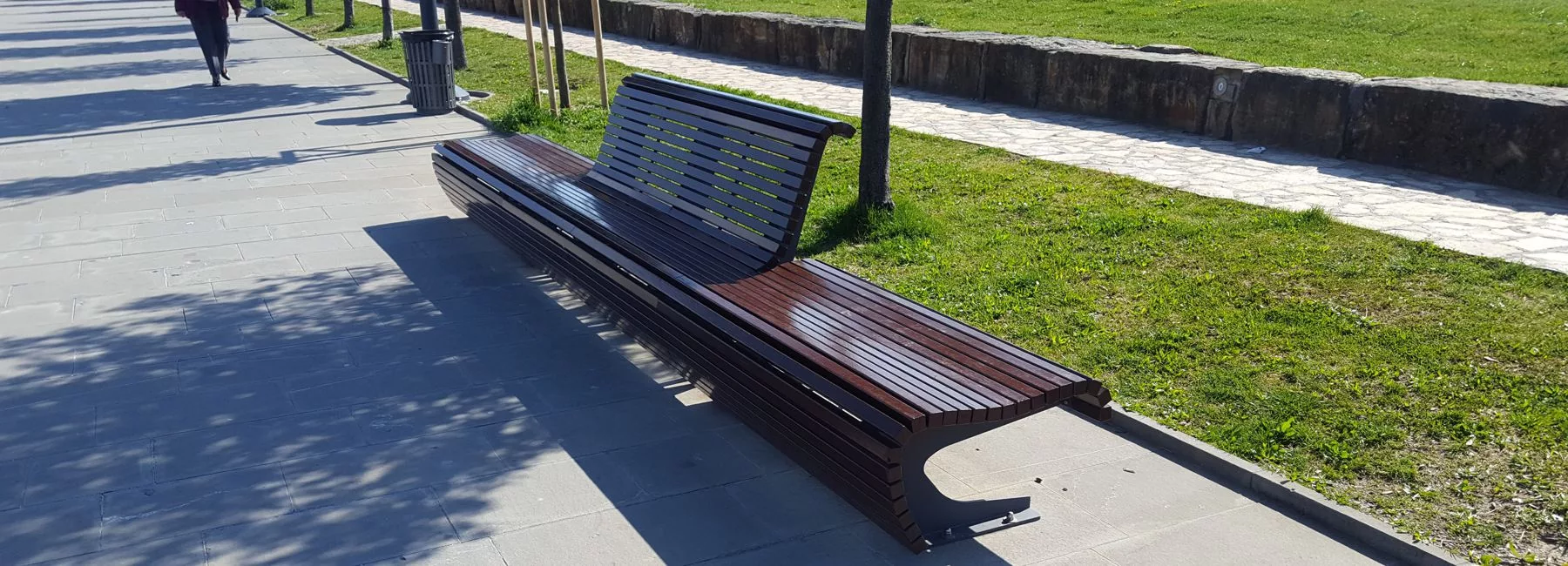 Banc Flow 3 Banc Flow : un banc extérieur design
