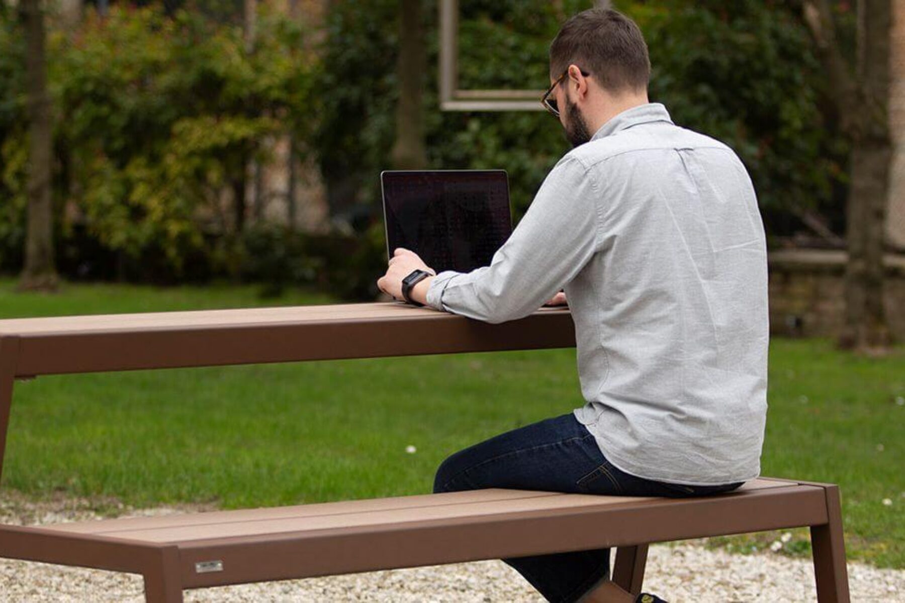 Table Casteo Break — Mobilier urbain