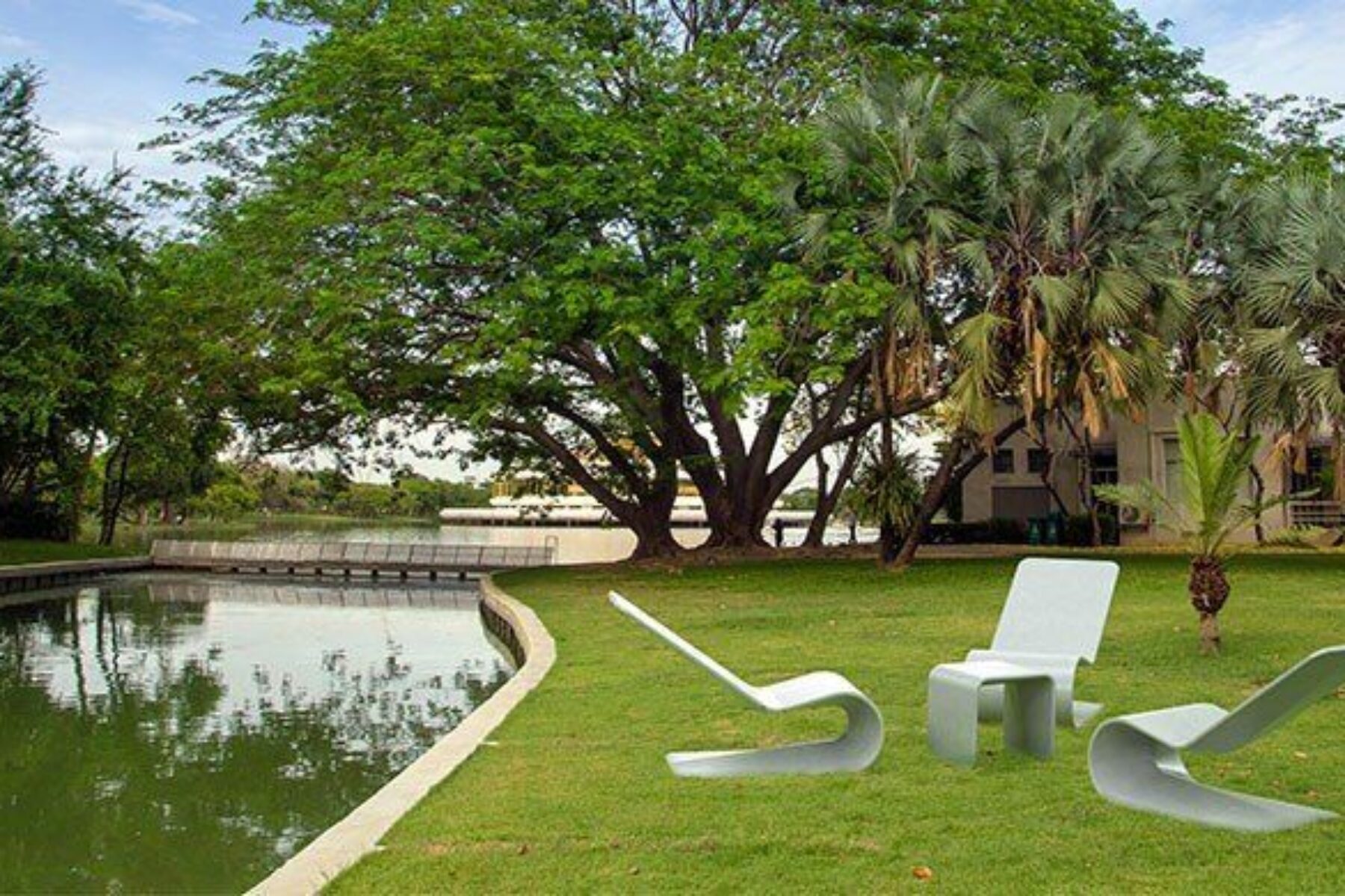 Banc Clip — Mobilier urbain