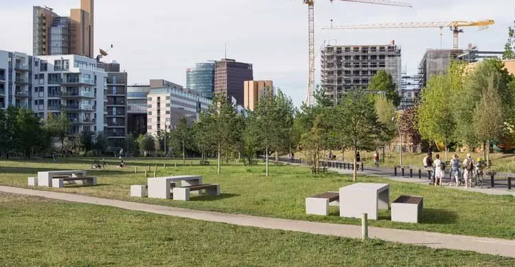 Table Eraclea