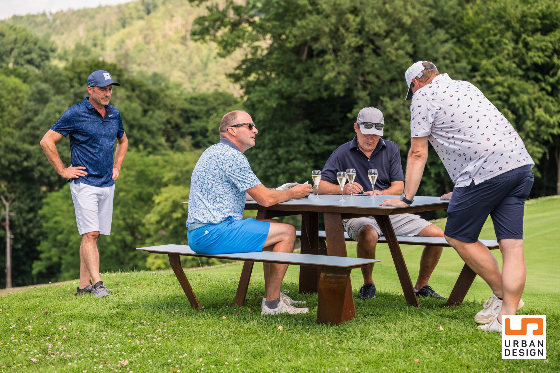 Notre première table HORIZON© au Golf de Liège-Gomzé 1 Notre première table HORIZON© au Golf de Liège-Gomzé