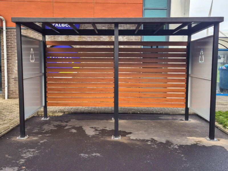 Aménagement extérieur complet chez Lyreco : mobilier urbain et solutions de mobilité