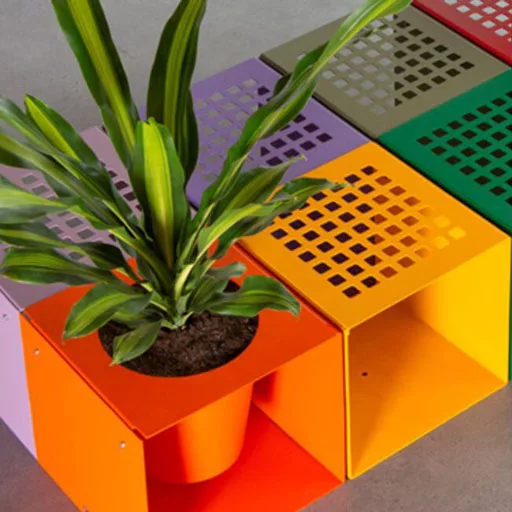 Derrière chaque projet, des fabricants de mobilier urbain d'exception 4 CUBIK 23 5